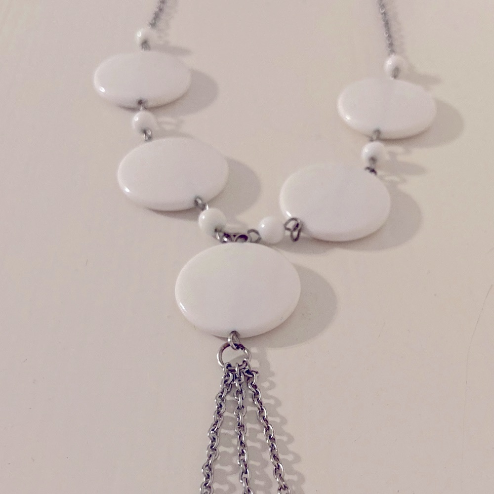 White Modern Circles Necklace